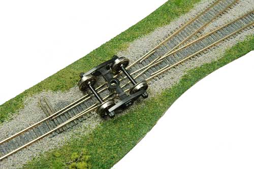 300608a.jpg z scale fast tracks
